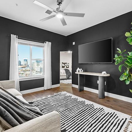נאשוויל Midnight Manor Penthouse Suite The Gulch מראה חיצוני תמונה