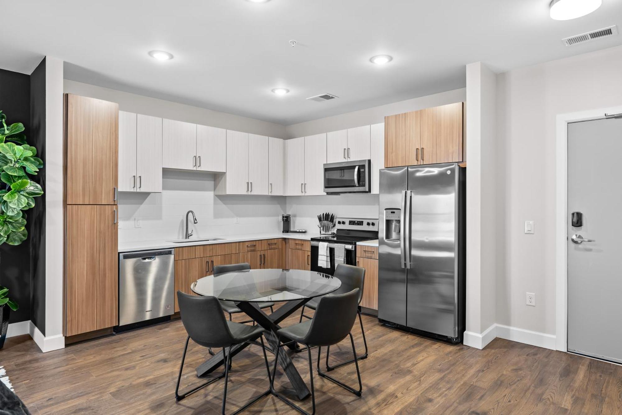 נאשוויל Midnight Manor Penthouse Suite The Gulch מראה חיצוני תמונה