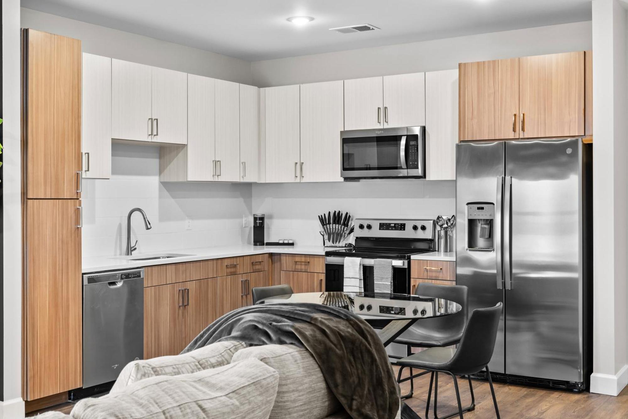 נאשוויל Midnight Manor Penthouse Suite The Gulch מראה חיצוני תמונה